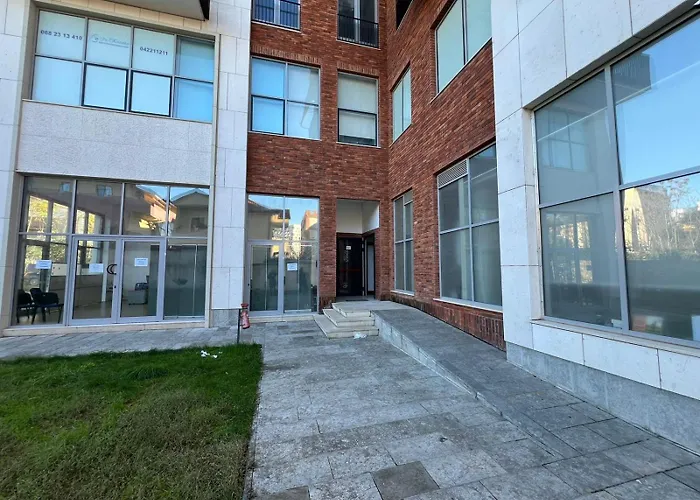 Thyamis Apartment